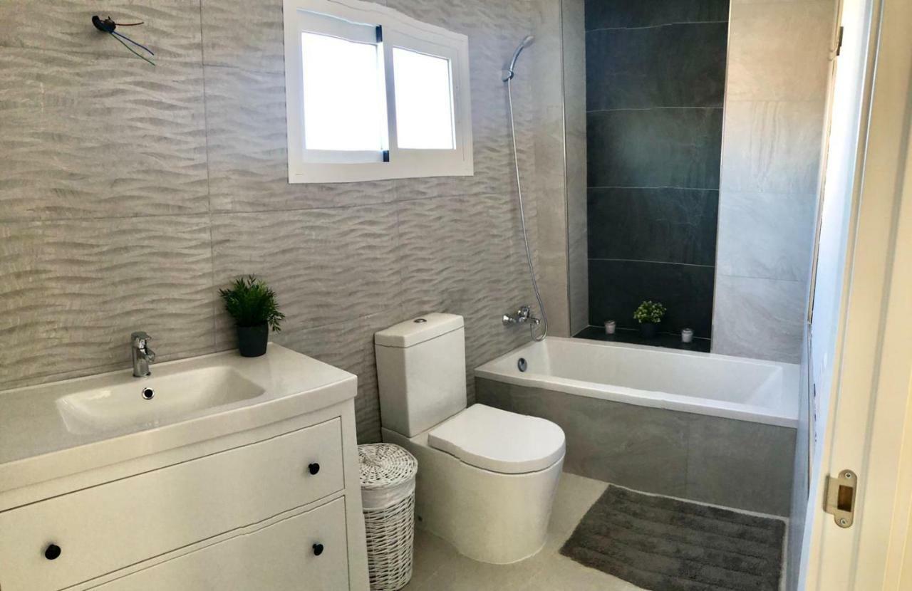 Villa Vivienda Avenida De La Manzanilla Sanlúcar de Barrameda Exterior foto